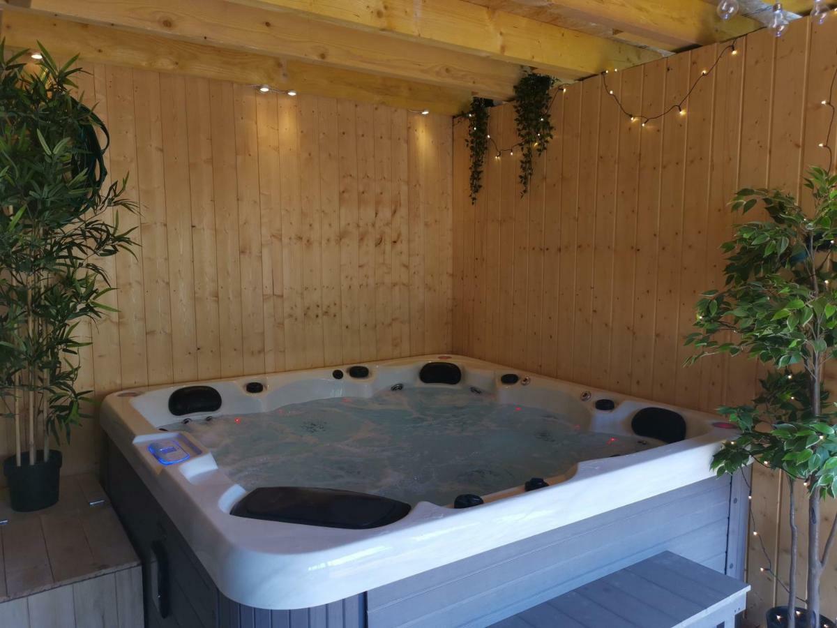 Domaine Lvd Avec Spa, Bois Et Riviere Privee La Bloutiere Екстер'єр фото